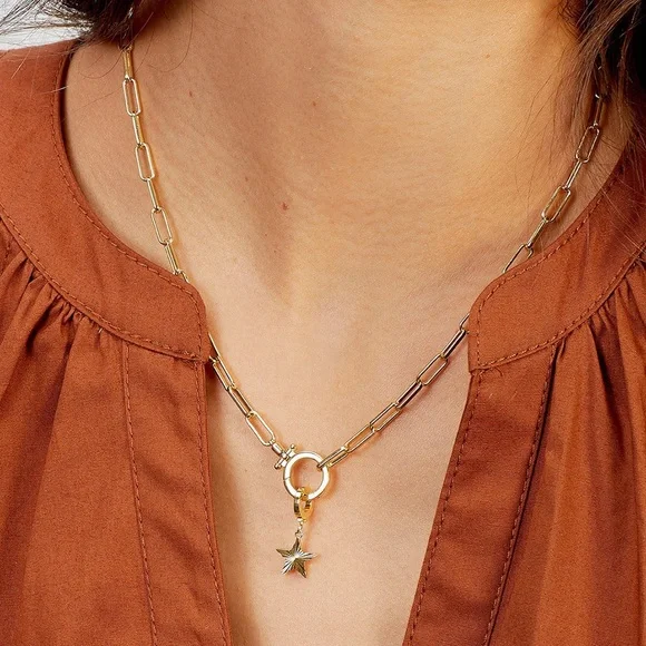 Only 1 Left Gorjana 18k Gold Plated Star Parker Charm Medallion New - Picture 2 of 4